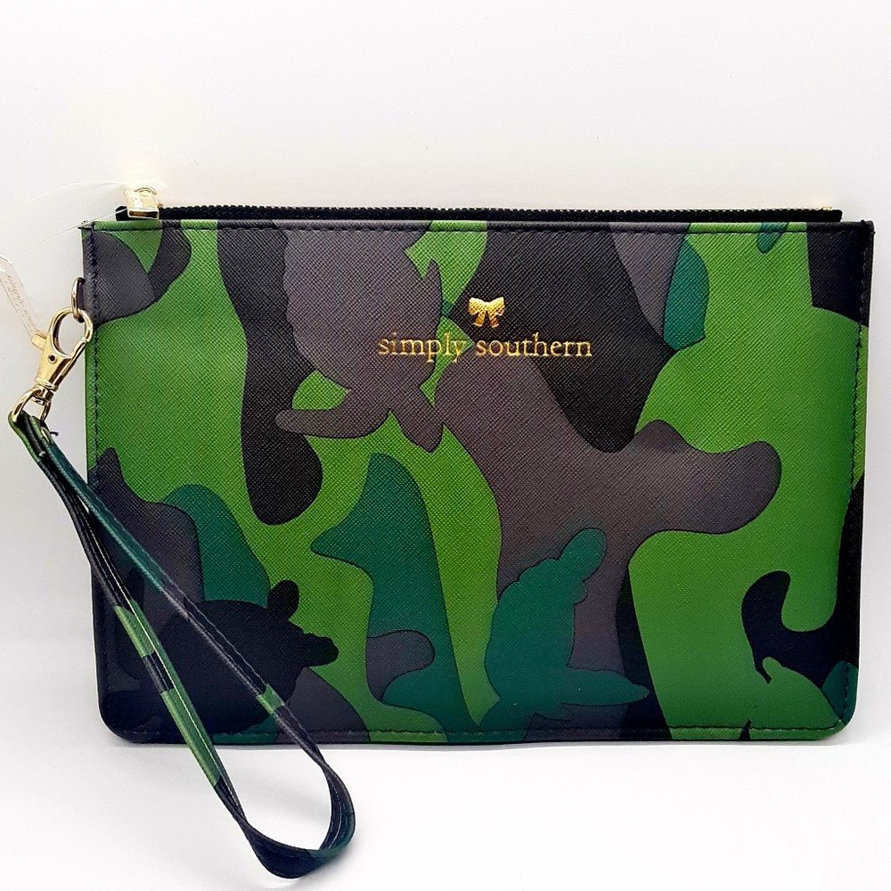 Simply Southern Leather Clutch CAMO